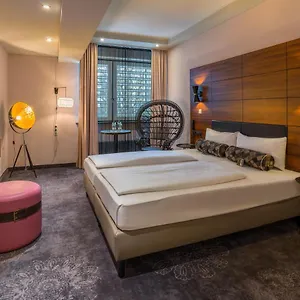 Hotel Elaya, Munich